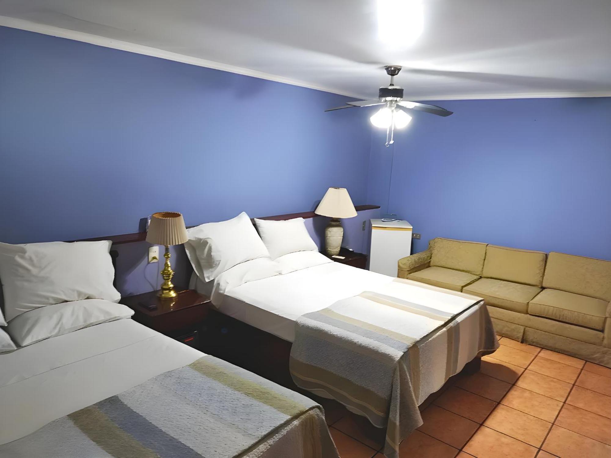 Hotel Puerta Del Sol - San Jose Airport Exterior photo