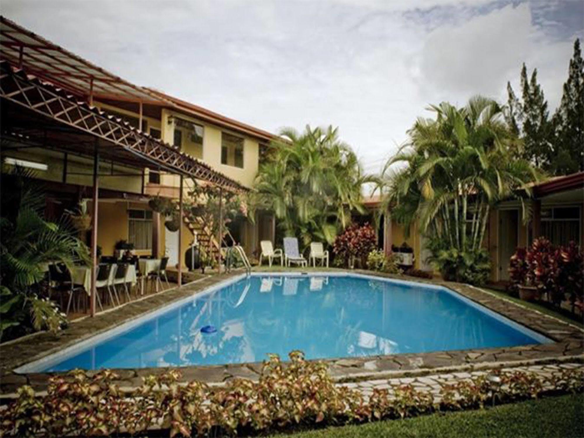 Hotel Puerta Del Sol - San Jose Airport Exterior photo